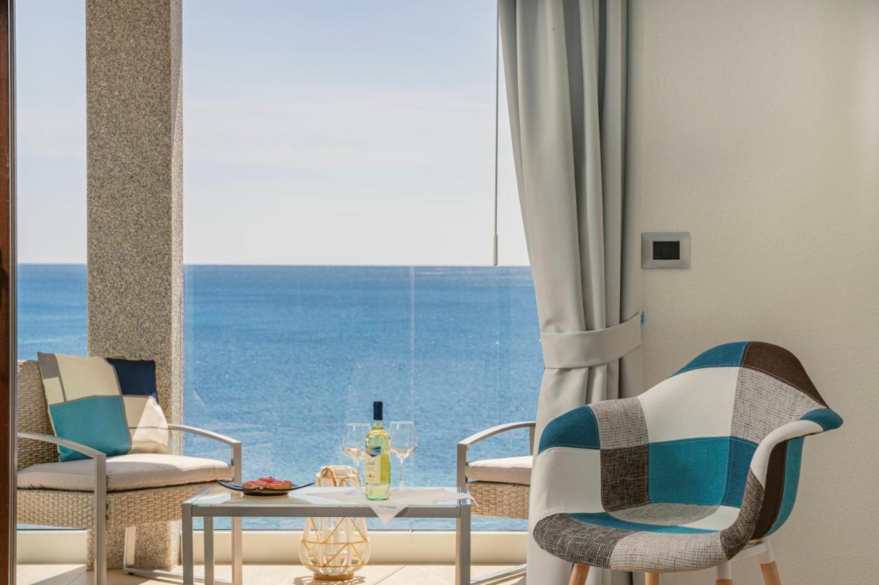 Hotel Ristorante La Conchiglia Cala Gonone Exterior photo