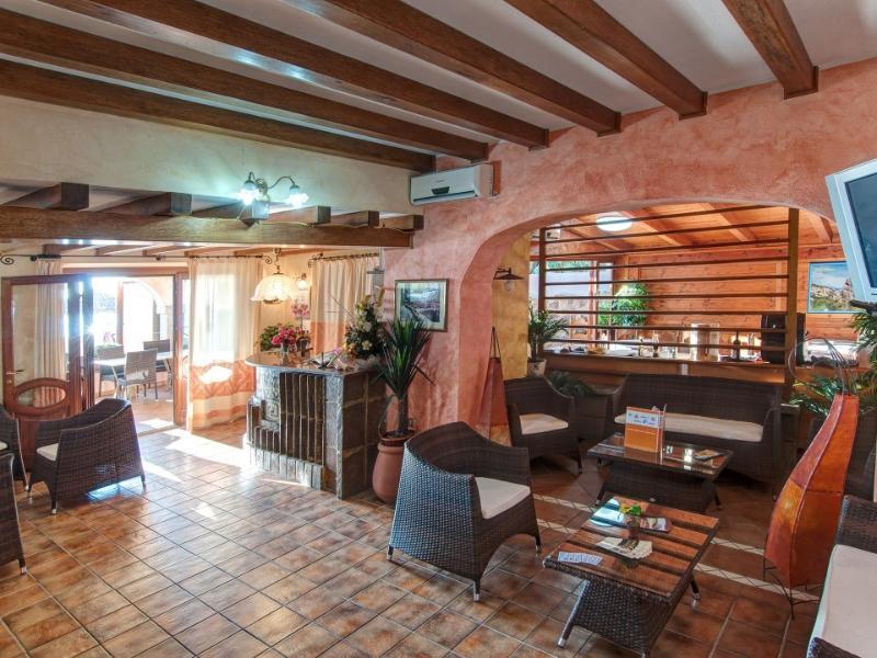 Hotel Ristorante La Conchiglia Cala Gonone Exterior photo